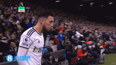 不可触碰的美，若昂-内维斯女友马达莱娜晒暗黑风妆造