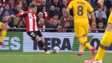 连续定位球丢球，拜仁本赛季首次两球落后