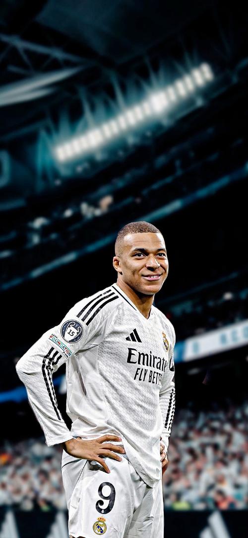 全市场报道哈列巴什维利：模板罗伯逊，皇萨与利物浦在关注他