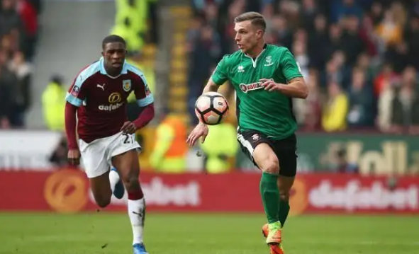 拉斯帕多里：巴萨与皇马都非常强大，但我觉得马竞同样出色