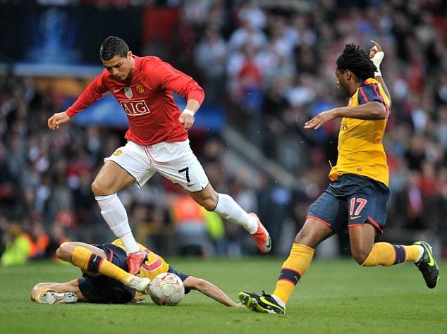 记者：尤文准备接受马赛对小维阿的报价，交易很快完成